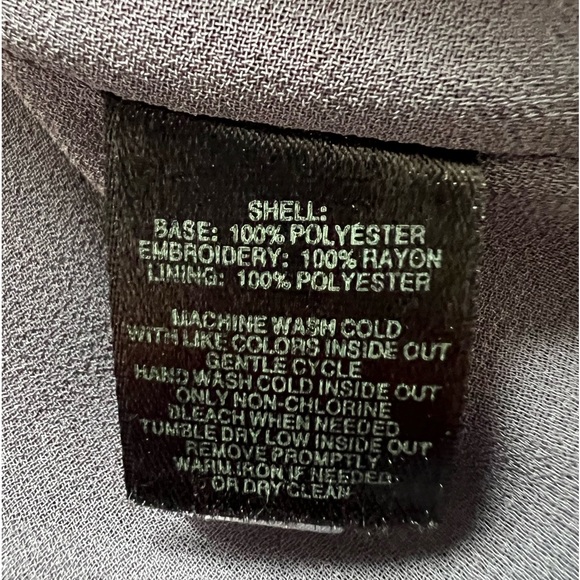 WHBM - Vintage Sleeveless Grey Flowy Shell - Picture 6 of 7